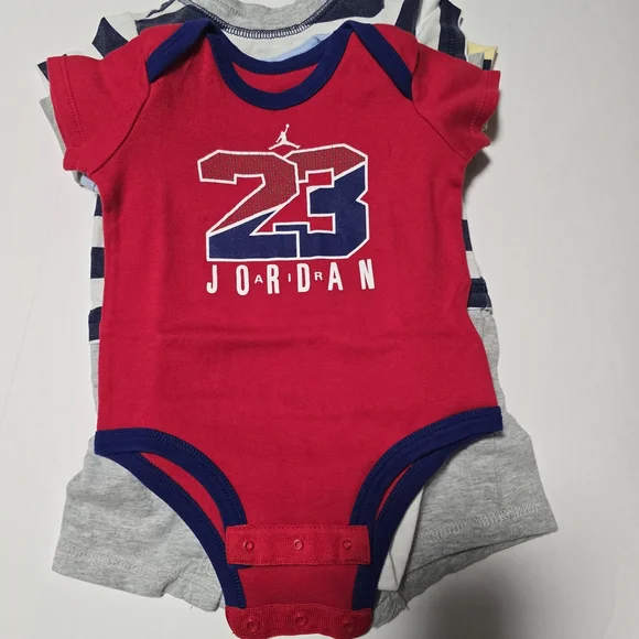 3-6 Months Assorted Baby Onesies Bundle - Picture 14 of 16